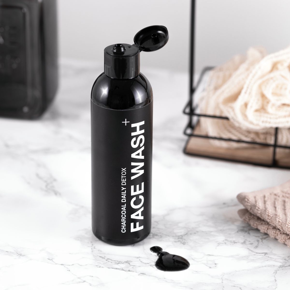 FACE WASH+ Charcoal Daily Detox